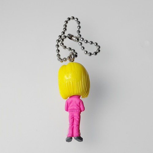 Android18 Dragonball UDM Keychain Mini Figure Bandai Japan F/S - Picture 6 of 6