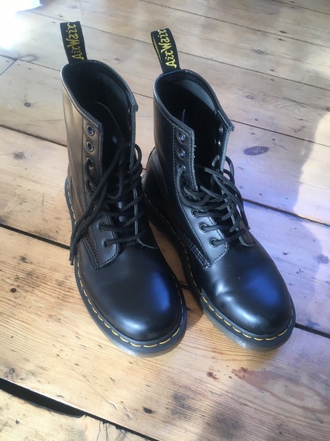 dr martens 1461 vegan black