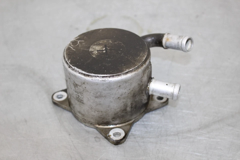 Conjunto de unidad de enfriador de aceite OEM Honda CBR600RR 2005/2006 Stock Foto 3 de 4