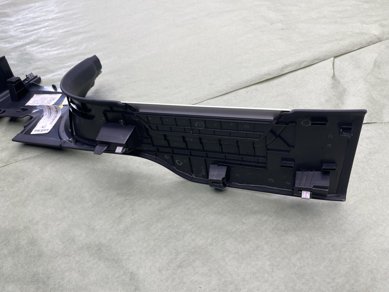 Lamborghini URUS Left Sill Cover Trim Panel OEM 4ML853369B