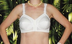 Vintage White Exquisite Form Bullet Bra 38 B front closure pinup retro pointy
