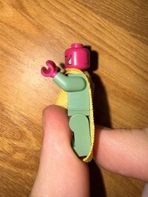 🔥 LEGO Vision Minifigure Sand Green Yellow Spot On Forehead sh0303 Marvel 76067
