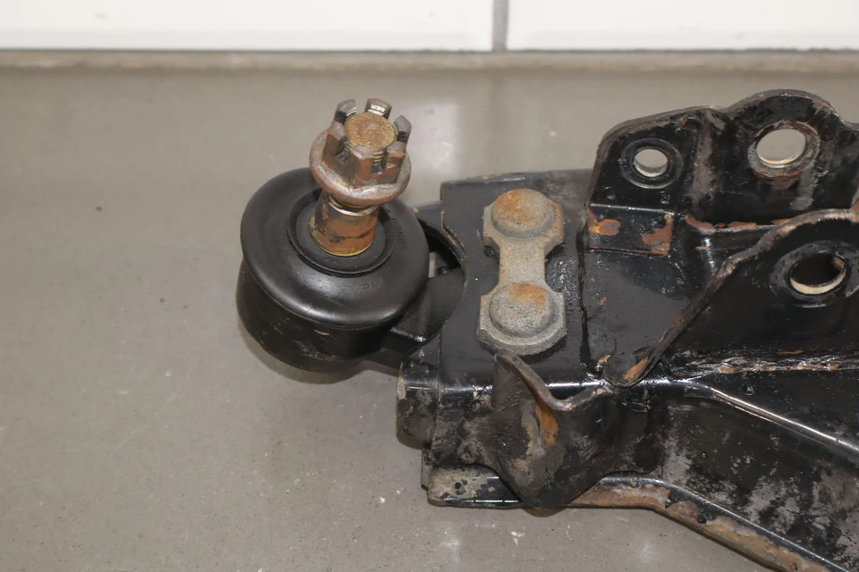 Brazos de control superiores e inferiores delanteros izquierdo no turbo Toyota Supra MK3 86-92 Foto 3 de 4