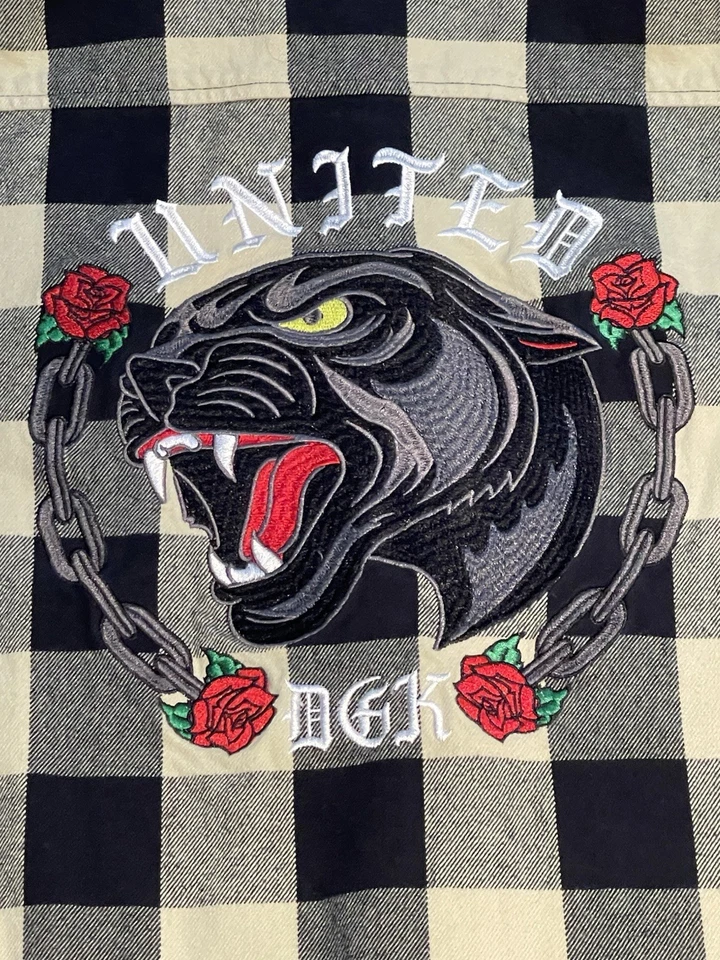 DGK United 刺绣法兰绒夹克男式 L 滑板街头服饰 二手状况完好 — 第 2/4 张图片