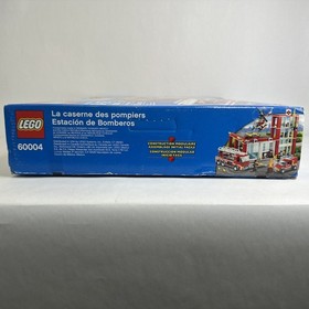 LEGO CITY : Fire Station (60004) RETIRED/SEALED