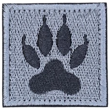 WOLF PAW PRINT TRACKER BADGE SYMBOL SQUARE ACU DARK TACTICAL HOOK ANIMAL PATCH