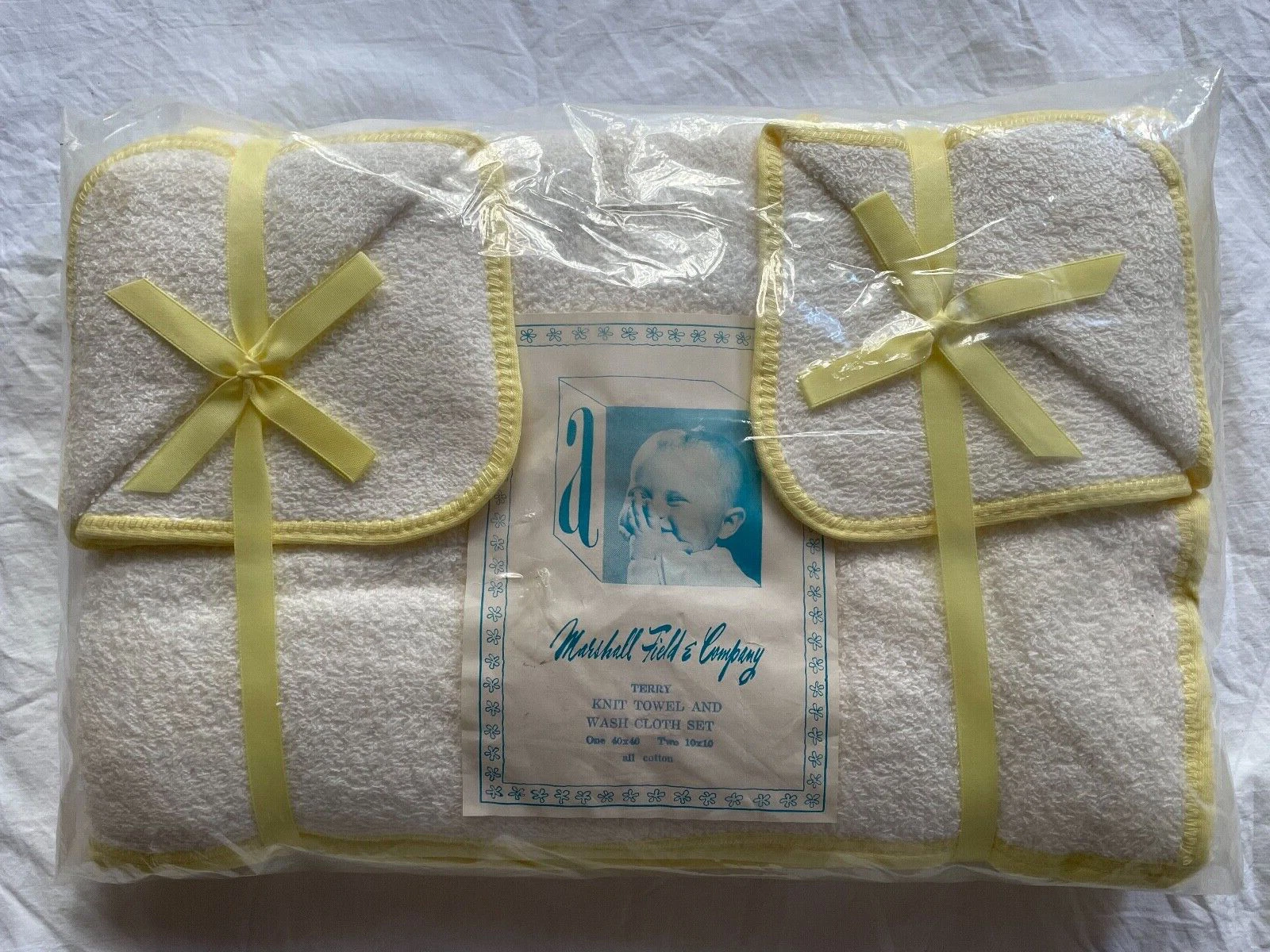 NWT Vtg Marshall Field & Company Terry Knit Towel/Washcloth Set Baby