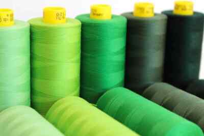 Polyester Nähgarn grün Mix Set Gutermann Mara 120 10 Spulen 1000m
