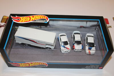 Hot Wheels  Premium Diorama BMW M Series M2, M3, M5