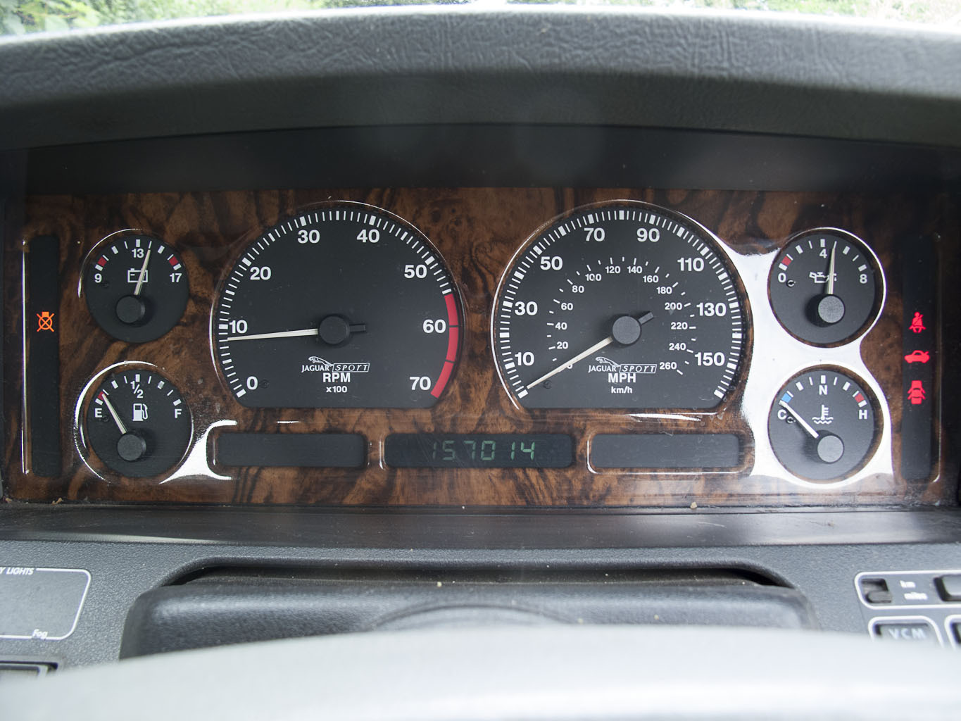 91 Jaguar XJ40 JaguarSport XJR wheel nut breaking spares parts