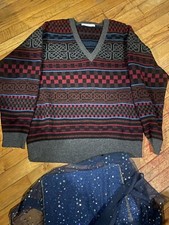 GIVENCHY VINTAGE Frm ITALY 100 WOOL ORIENTAL Sweater UNISEX M RARE