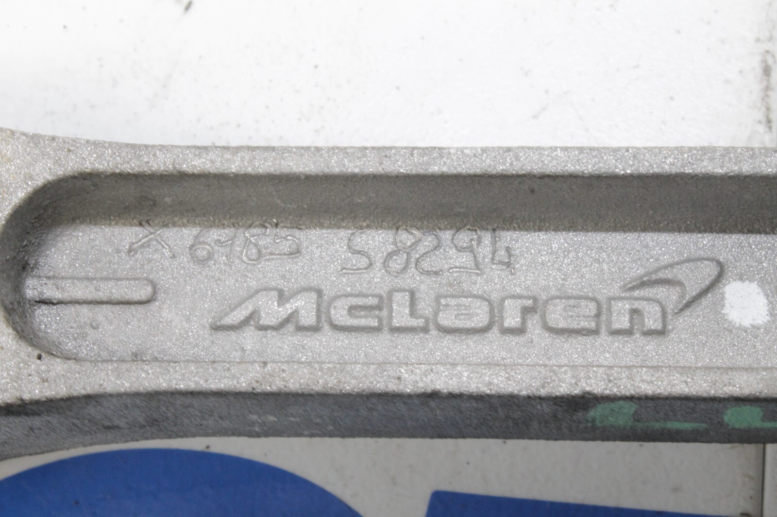 12-14 MCLAREN MP4-12C 12C 570 OEM LH UPPER ENGINE MOUNT 11F0507CP COMPLETE STOCK