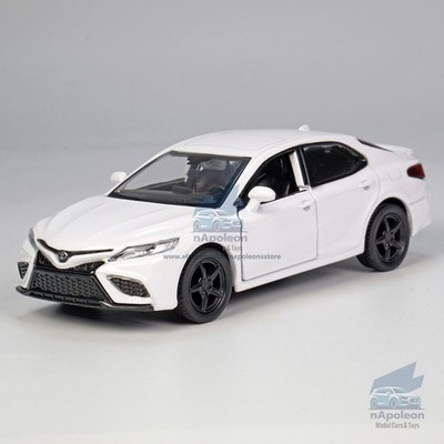 1/36 Toyota Camry XSE Model Car Diecast Toy Vehicle Kids Gift