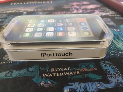 家電 iPod touch 32GB Apple iPod touch (PRODUCT) RED MVHX2J/A [32GB レッド] 価格比較