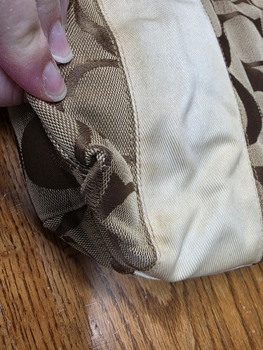 COACH 10124 KHAKI SIGNATURE STRIPE CREAM LEATHER TOTE *NEEDS CLEANING * - Bild 8 von 14