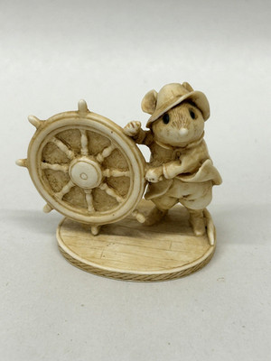 Wee Sea Folk William Abbe Scrimshaw Mouse at the Helm S-08 Peapod Crew 1996 S-8