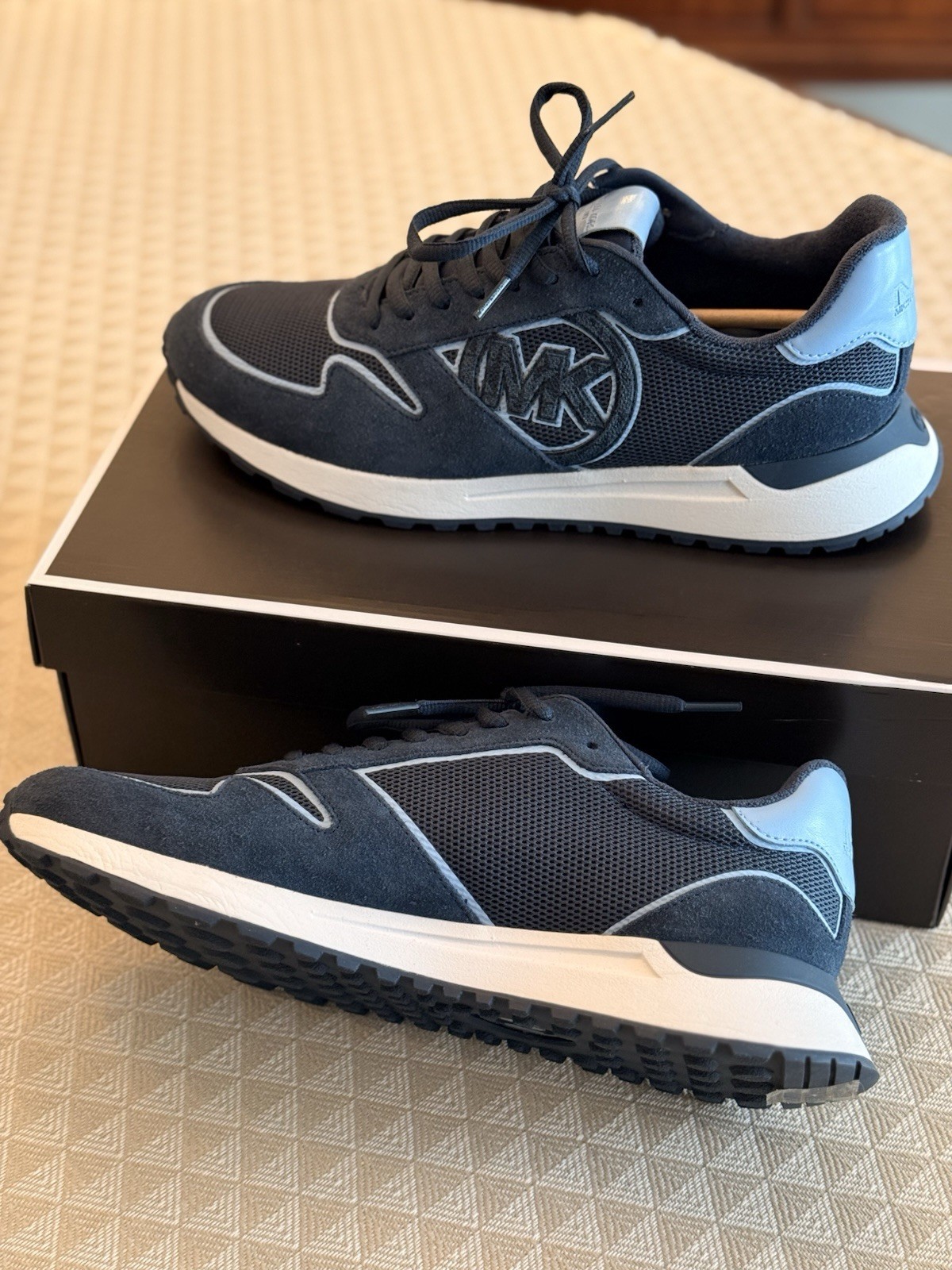 Michael Kors Men’s Dax Trainer Suede Navy Blue Size 10.5 New In Box Never Worn thumbnail 6