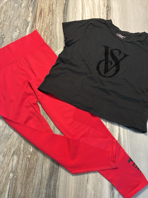 Women’s Victoria Secret Leggings Sz M NWOT Sexy & Black Crop Top