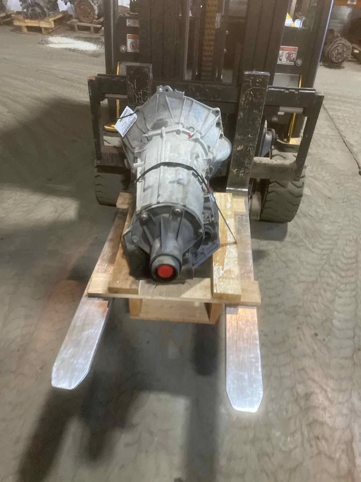 Used Automatic Transmission Assembly fits: 2017 Gmc Savana 2500 van AT 6.0 Grade - Imagem 2 de 4