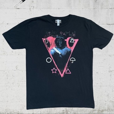 Netflix Squid Game Game Master T Shirt Size Large