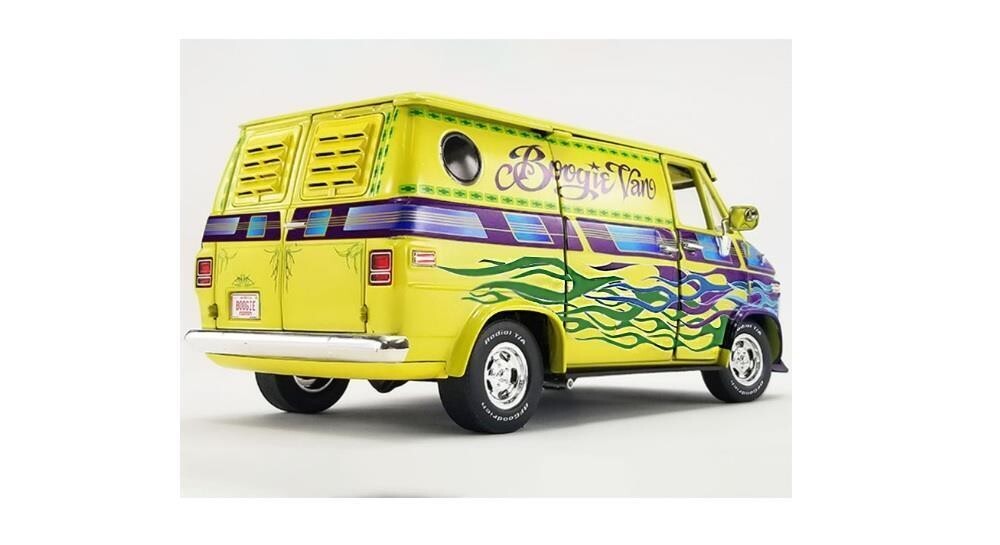 1/18 1976 Chevrolet G-Series Van -- Boogie Van | eBay