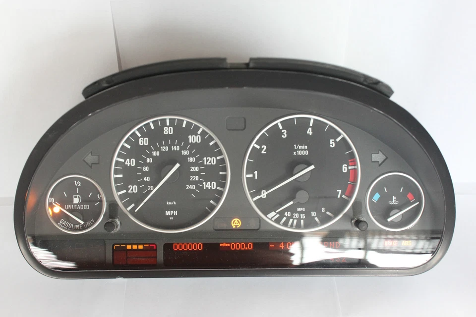 Cuadro de instrumentos BMW E39 serie 5 remanufacturado virgen 0 millas con anillos medidores Foto 2 de 4