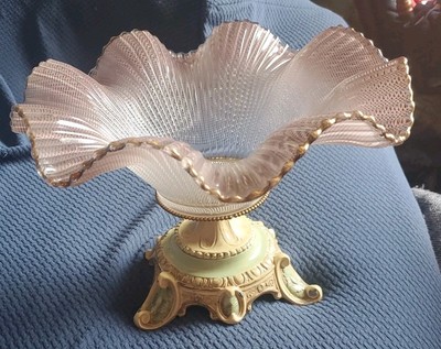 Hollywood Regency Glass Bowl Fluted Edge Metal Claw Feet 12 '' Footed Centerpiece