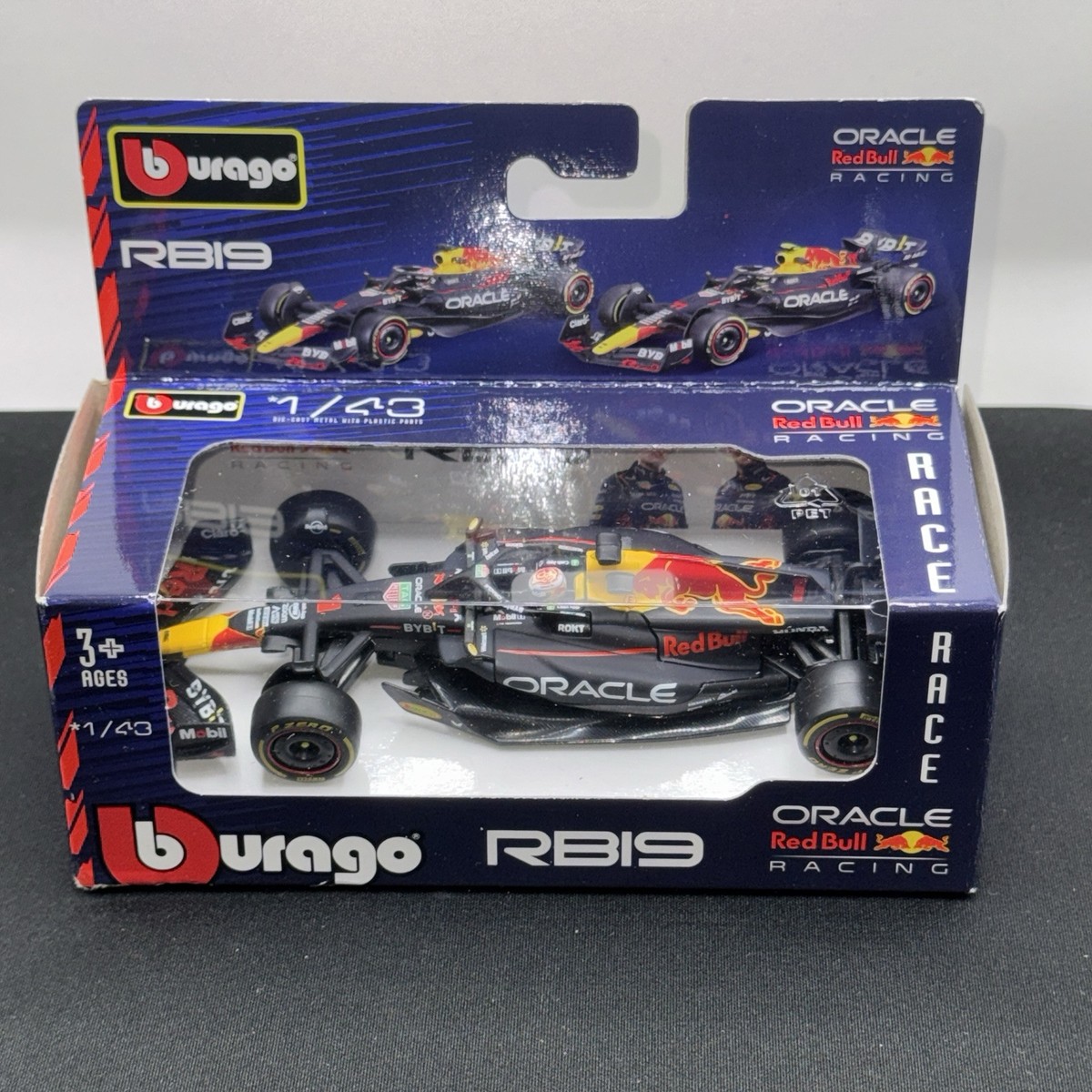Max Verstappen #1 2025 Bburago 1:43 Red Bull Signature Series F1