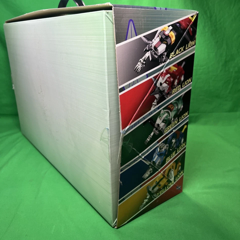 Toynami Voltron 30th Anniversary Collectors Set - Image 4 of 4
