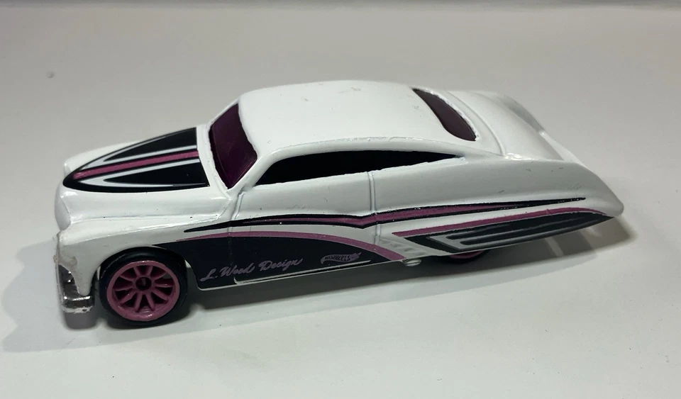 Hot Wheels 2025 #5 Blanco Púrpura Passion Larry Madera Personalizada 1950 Merc Rueda Intercambio Foto 4 de 4