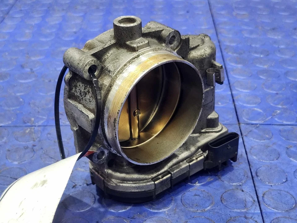 Conjunto de carrocería del acelerador 12-15 Mercedes Benz ML350 W166 3,5 L OEM 2761410125 Foto 3 de 4