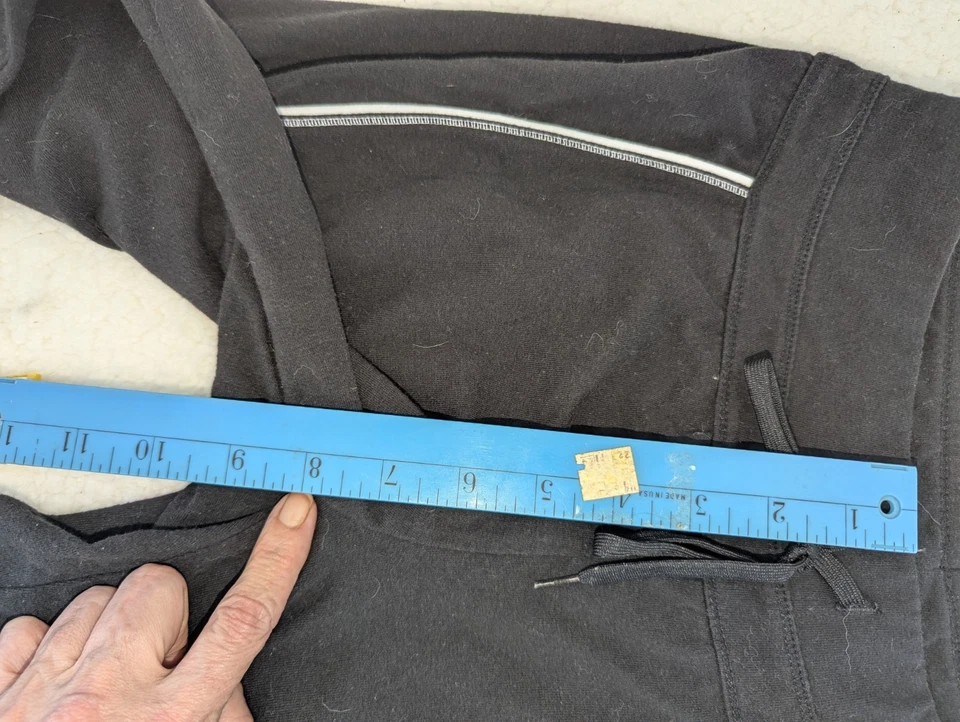 Danskin capri yoga pants black and white SZ Small. - Image 3 of 4