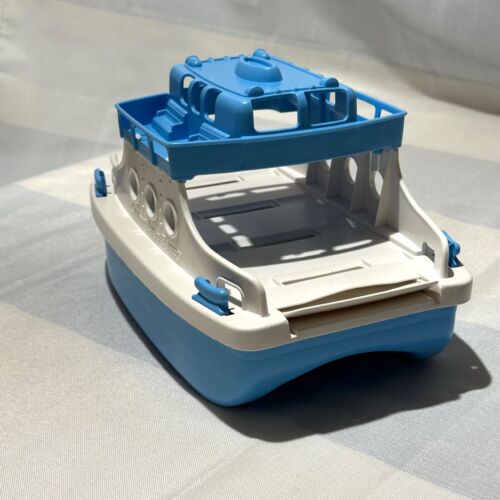 Green Toys Fahrzeug Fähre Boot blau-weiß Badewannenspielzeug Made in USA - Bild 6 von 16