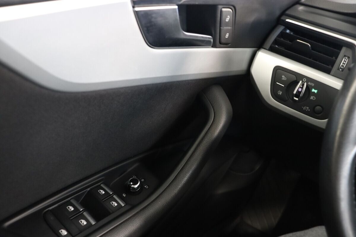 Audi A4 2,0 TDi 190 S-tr.