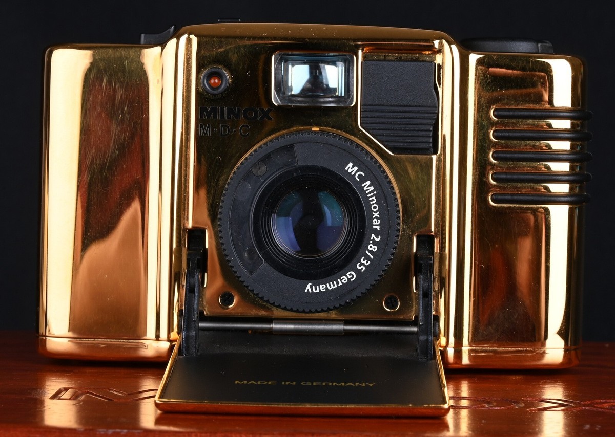 Minox M.D.C Collection 24 Carat Gold 35mm Film Camera c/w Minox M.D.C Collection 24 Carat Gold 35mm Film Camera c/w