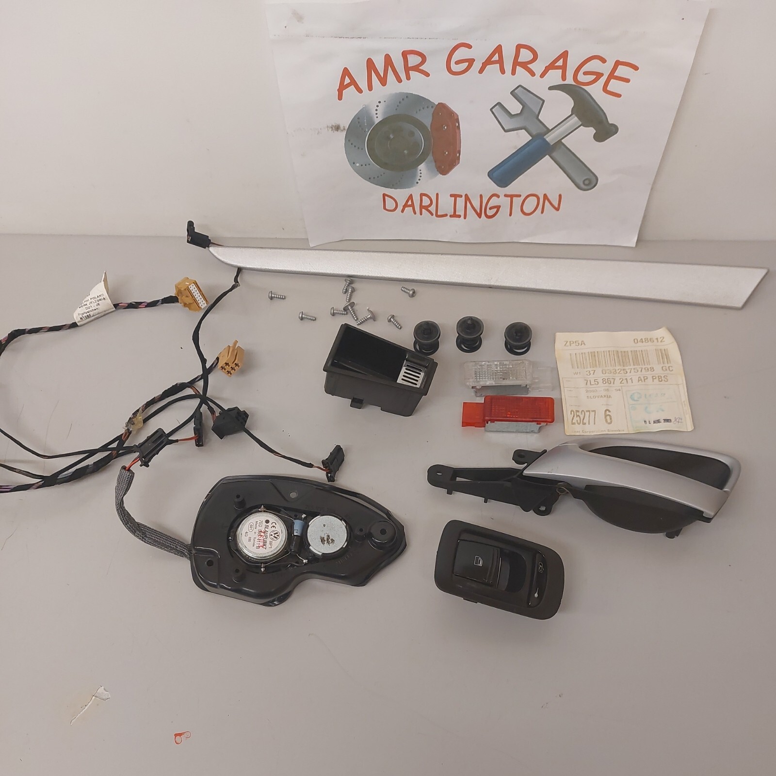 Porsche Cayenne 955 Door Panel Left Rear Grey 7L5867211 for sale 