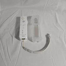 Official OEM Original Nintendo Wii Remote Controller White. Silicone Protector 