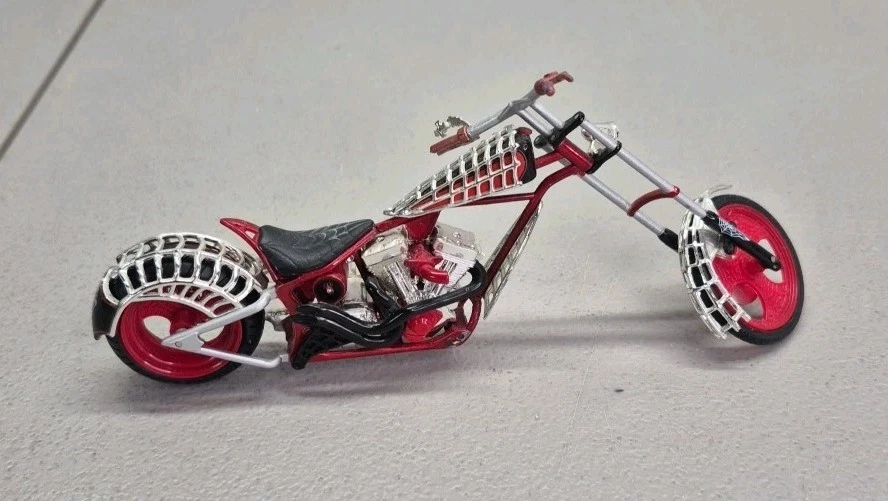 Orange County Choppers American Chopper 1:18 Scale Black Widow Motorcycle - Image 3 of 4