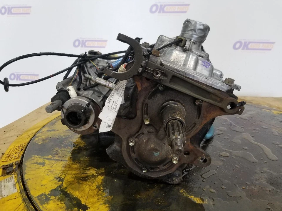 Manual Transmission FJ60 4.2L 1984 TOYOTA LAND CRUISER 4 SPEED H42 204K MILES Foto 2 de 4