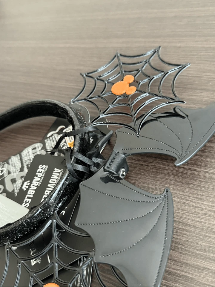 Diadema Loungefly Disney Minnie Mouse tela de araña orejas de murciélago Foto 3 de 3