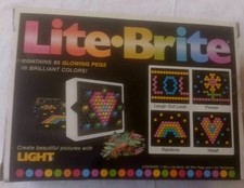 Hasbro Lite Brite Mini Lite Board 85 Pegs 2021 Batteries Included
