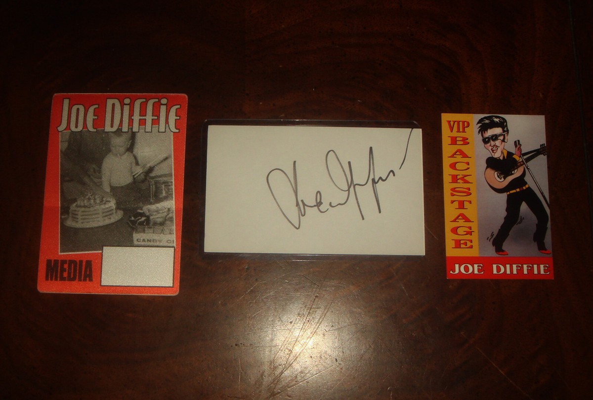 did joe diffie smoke cigarettes Man! could sing. One of my favorites to listen to Whew... there's just somethin'