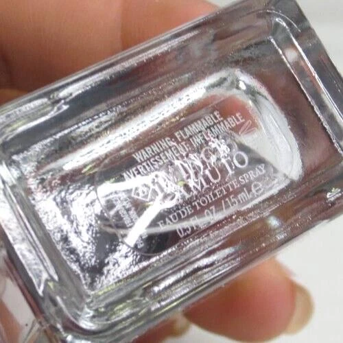 VINCE CAMUTO EAU DE TOILETTE SPRAY 0.5 OZ - LOT OF 3 - Image 3 of 4