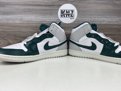 シューズ(男性用) Nike Air Jordan 1 Mid \"Green Grey White\" Air Jordan 1 Mid SE Men's Shoes. Nike JP