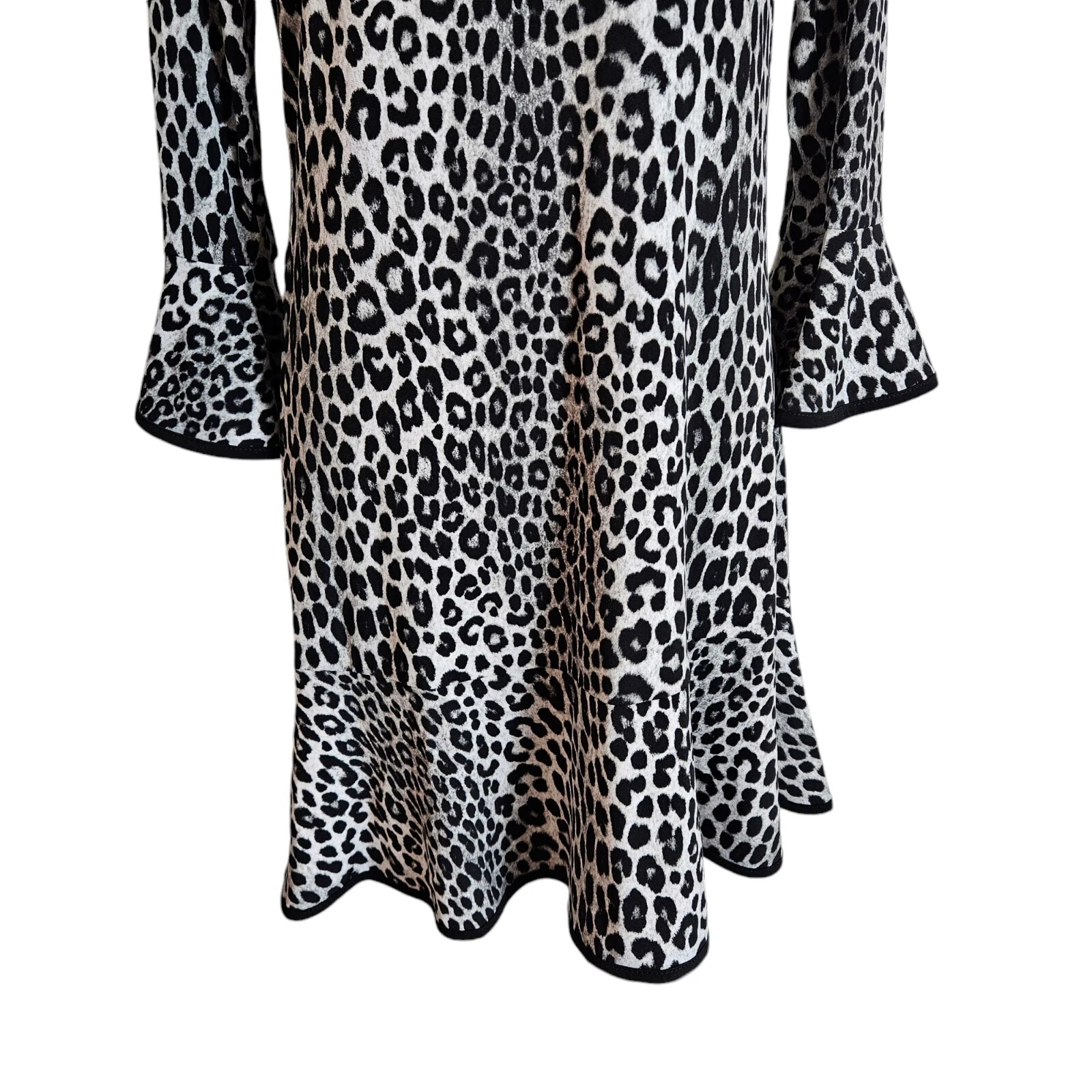 Abito Michael Michael Kors stampa leopardata animalier taglia media manica a campana orlo con volant