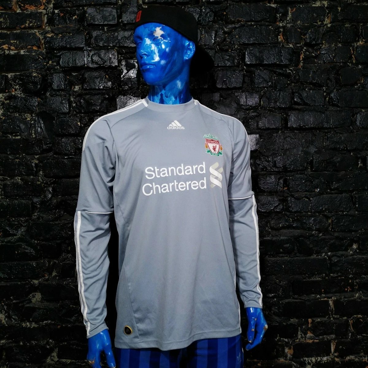 liverpool goalkeeper strip