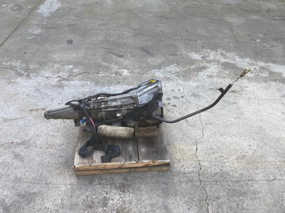 Ford Explorer 1997 4,0 L 6 cilindros tracción trasera transmisión automática 217 k millas Foto 2 de 4