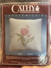Cathy Needlecraft Candlewicking Pillow Kit "Red Tulip" 7922 Sealed Package