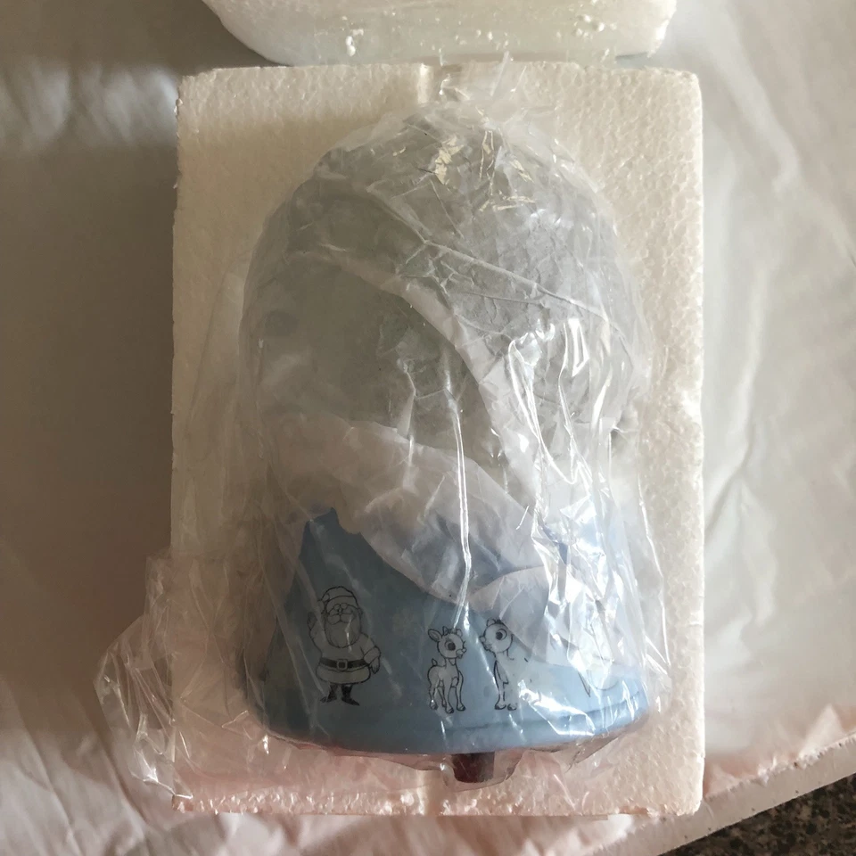 Музыкальный снежный шар Hallmark Rudolph the Red-Nosed Reindeer (снят с производства, трудно найти!) - Изображение 2 из 4