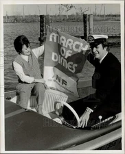 1972 Press Photo March of Dimes' Mrs. John Arnold, Bill V. Williams on Boat